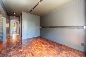 Casa com 185m², 4 dormitórios no bairro Auxiliadora em Porto Alegre para Alugar