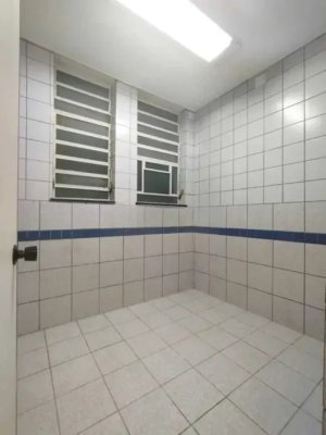 Loja com 120m² no bairro Centro Histórico em Porto Alegre para Alugar