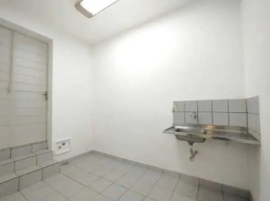 Loja com 120m² no bairro Centro Histórico em Porto Alegre para Alugar