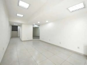 Loja com 120m² no bairro Centro Histórico em Porto Alegre para Alugar