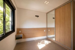 Apartamento com 58m², 2 dormitórios no bairro Rio Branco em Porto Alegre para Alugar