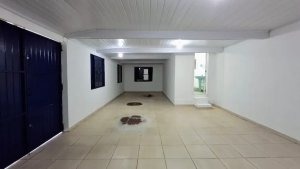 Depósito com 212m² no bairro Jardim Floresta em Porto Alegre para Alugar