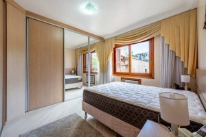 Apartamento com 93m², 3 dormitórios no bairro Petrópolis em Porto Alegre para Alugar
