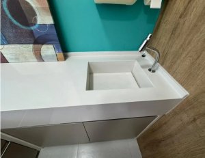 Sala Comercial com 74m² no bairro Santana em Porto Alegre para Alugar
