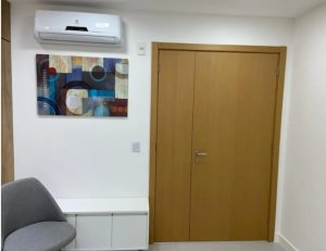 Sala Comercial com 74m² no bairro Santana em Porto Alegre para Alugar