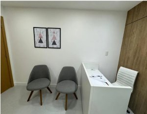 Sala Comercial com 74m² no bairro Santana em Porto Alegre para Alugar