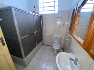 Casa comercial com 136m² no bairro Floresta em Porto Alegre para Alugar