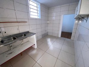 Casa comercial com 136m² no bairro Floresta em Porto Alegre para Alugar