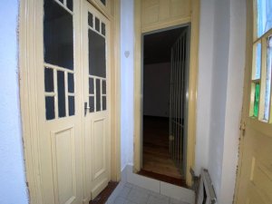Casa comercial com 136m² no bairro Floresta em Porto Alegre para Alugar