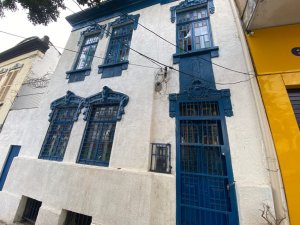 Casa comercial com 128m² no bairro Independência em Porto Alegre para Alugar
