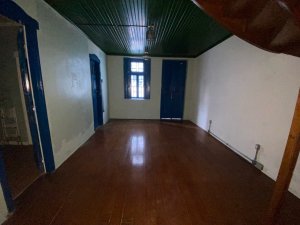 Casa comercial com 128m² no bairro Independência em Porto Alegre para Alugar