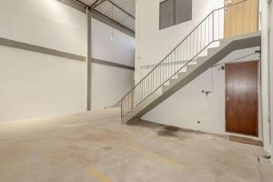 Depósito com 398m² no bairro Navegantes em Porto Alegre para Alugar