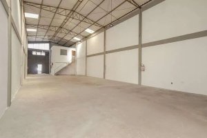 Depósito com 398m² no bairro Navegantes em Porto Alegre para Alugar