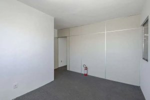 Depósito com 398m² no bairro Navegantes em Porto Alegre para Alugar