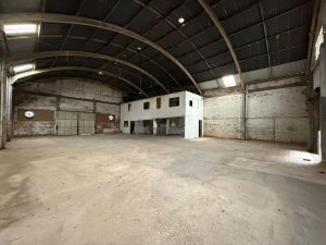 Depósito com 450m² no bairro Floresta em Porto Alegre para Alugar