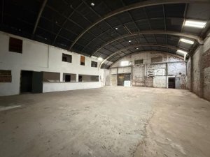 Depósito com 450m² no bairro Floresta em Porto Alegre para Alugar