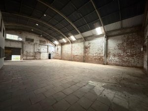 Depósito com 450m² no bairro Floresta em Porto Alegre para Alugar