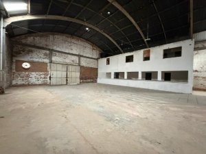 Depósito com 450m² no bairro Floresta em Porto Alegre para Alugar