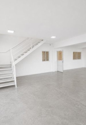Depósito com 750m² no bairro Humaitá em Porto Alegre para Alugar