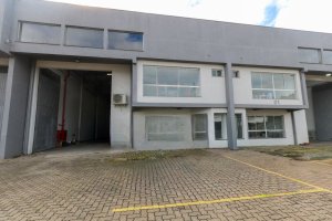 Depósito com 700m² no bairro Sarandi em Porto Alegre para Alugar