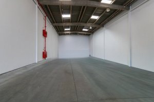 Depósito com 700m² no bairro Sarandi em Porto Alegre para Alugar
