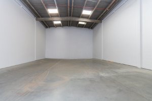 Depósito com 700m² no bairro Sarandi em Porto Alegre para Alugar