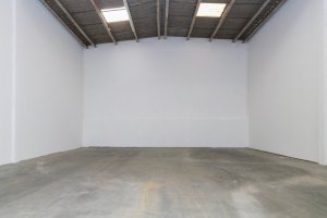 Depósito com 700m² no bairro Sarandi em Porto Alegre para Alugar