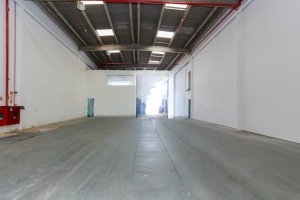 Depósito com 700m² no bairro Sarandi em Porto Alegre para Alugar