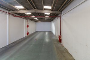 Depósito com 700m² no bairro Sarandi em Porto Alegre para Alugar