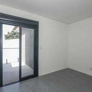 Casa com 132m², 3 dormitórios no bairro São Sebastião em Porto Alegre para Alugar