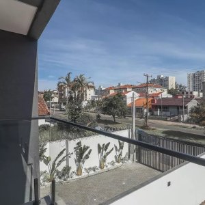 Casa com 132m², 3 dormitórios no bairro São Sebastião em Porto Alegre para Alugar