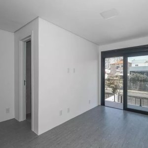 Casa com 132m², 3 dormitórios no bairro São Sebastião em Porto Alegre para Alugar