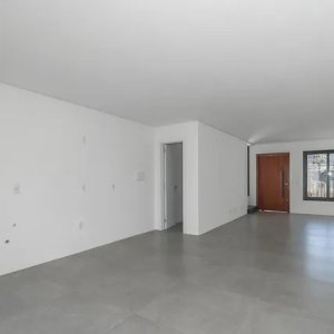 Casa com 132m², 3 dormitórios no bairro São Sebastião em Porto Alegre para Alugar