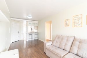 Apartamento com 76m², 2 dormitórios no bairro Petrópolis em Porto Alegre para Alugar