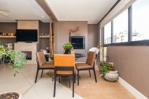 Apartamento com 148m², 3 dormitórios no bairro Petrópolis em Porto Alegre para Alugar