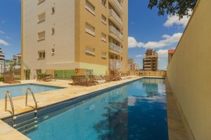 Apartamento com 123m², 3 dormitórios no bairro Petrópolis em Porto Alegre para Alugar