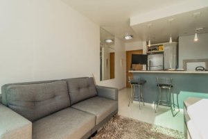 Apartamento com 75m², 1 dormitório no bairro Três Figueiras em Porto Alegre para Alugar
