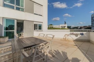 Apartamento com 75m², 1 dormitório no bairro Três Figueiras em Porto Alegre para Alugar