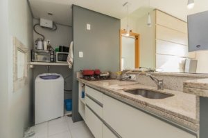 Apartamento com 75m², 1 dormitório no bairro Três Figueiras em Porto Alegre para Alugar