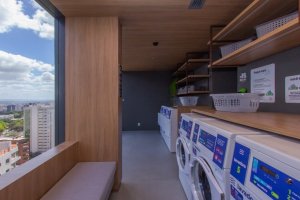 Apartamento com 29m², 1 dormitório no bairro Três Figueiras em Porto Alegre para Alugar