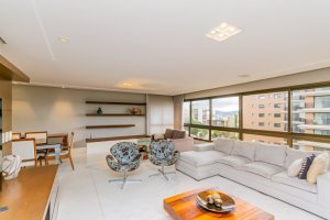 Apartamento com 163m², 3 dormitórios no bairro Petrópolis em Porto Alegre para Alugar