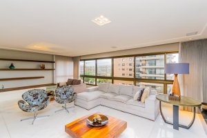 Apartamento com 163m², 3 dormitórios no bairro Petrópolis em Porto Alegre para Alugar