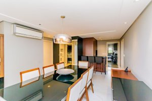 Apartamento com 163m², 3 dormitórios no bairro Petrópolis em Porto Alegre para Alugar