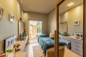 Casa com 216m², 3 dormitórios no bairro Jardim Itu em Porto Alegre para Alugar