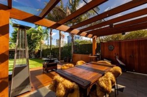 Casa com 216m², 3 dormitórios no bairro Jardim Itu em Porto Alegre para Alugar