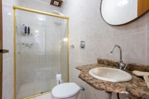 Apartamento com 240m², 3 dormitórios no bairro Jardim Itu em Porto Alegre para Alugar