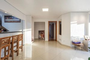 Apartamento com 240m², 3 dormitórios no bairro Jardim Itu em Porto Alegre para Alugar