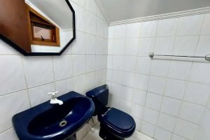 Casa com 362m², 5 dormitórios no bairro Jardim Itu em Porto Alegre para Alugar