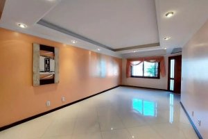 Casa com 362m², 5 dormitórios no bairro Jardim Itu em Porto Alegre para Alugar