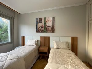 Apartamento com 85m², 3 dormitórios no bairro Petrópolis em Porto Alegre para Alugar